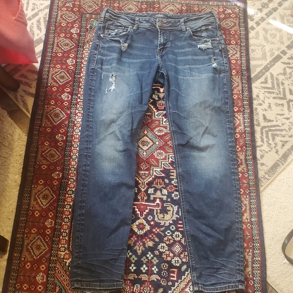 SILVER JEANS CO. SAM. SZ W30/L27. CROPPED. DISTRESSED. SLIM FIT - Picture 1 of 7
